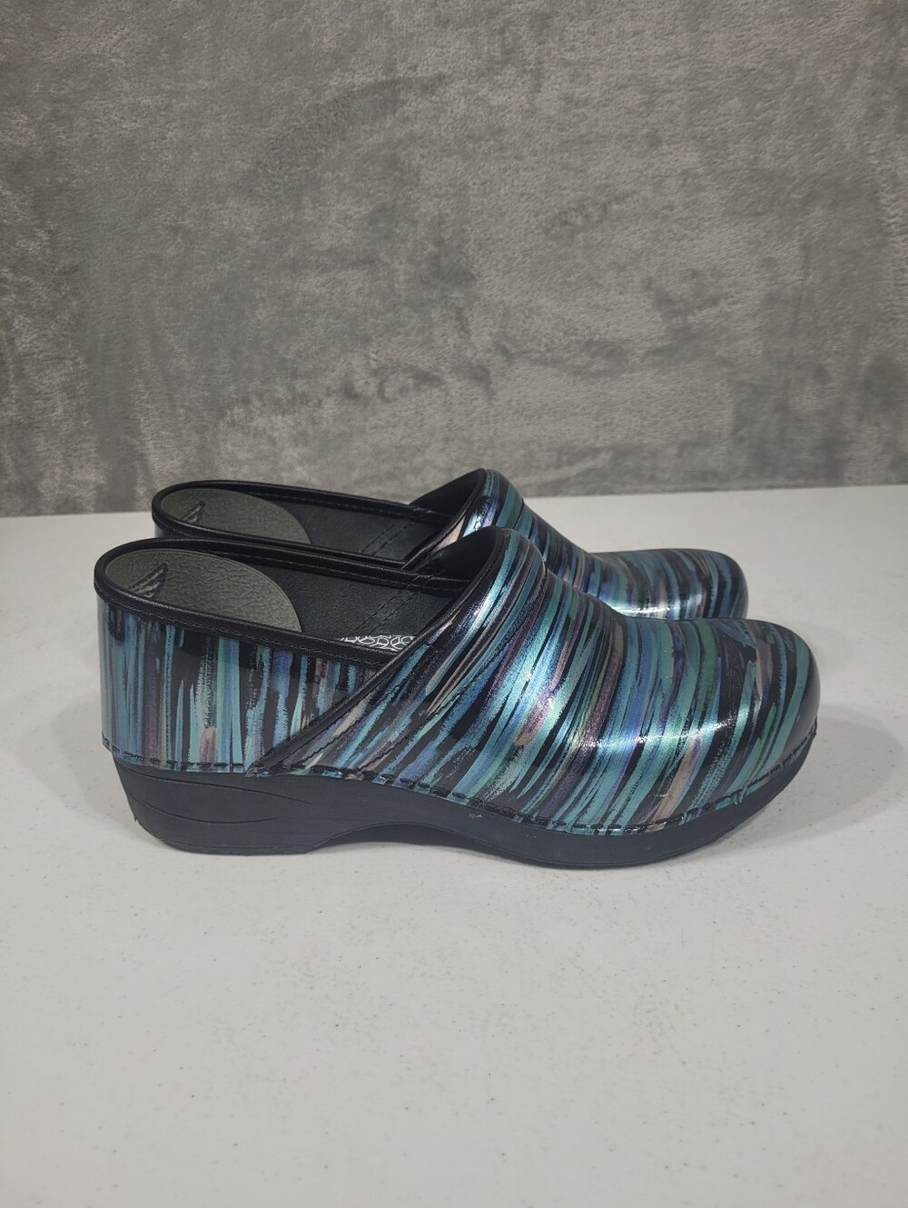 Dansko XP 2.0 Clogs Womens Size 42 Multi Color Stripe Work Nurse Shoes